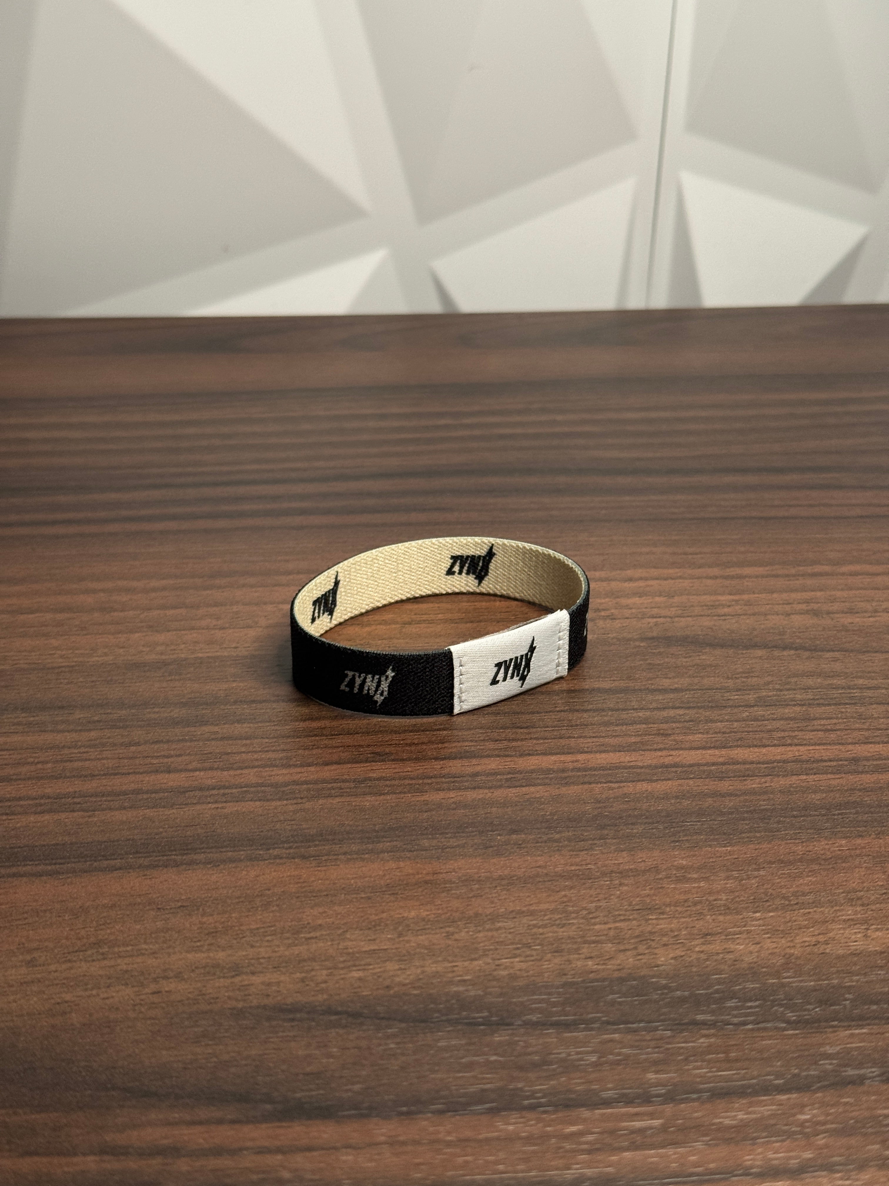 NFC Wristband – Zynx Designs