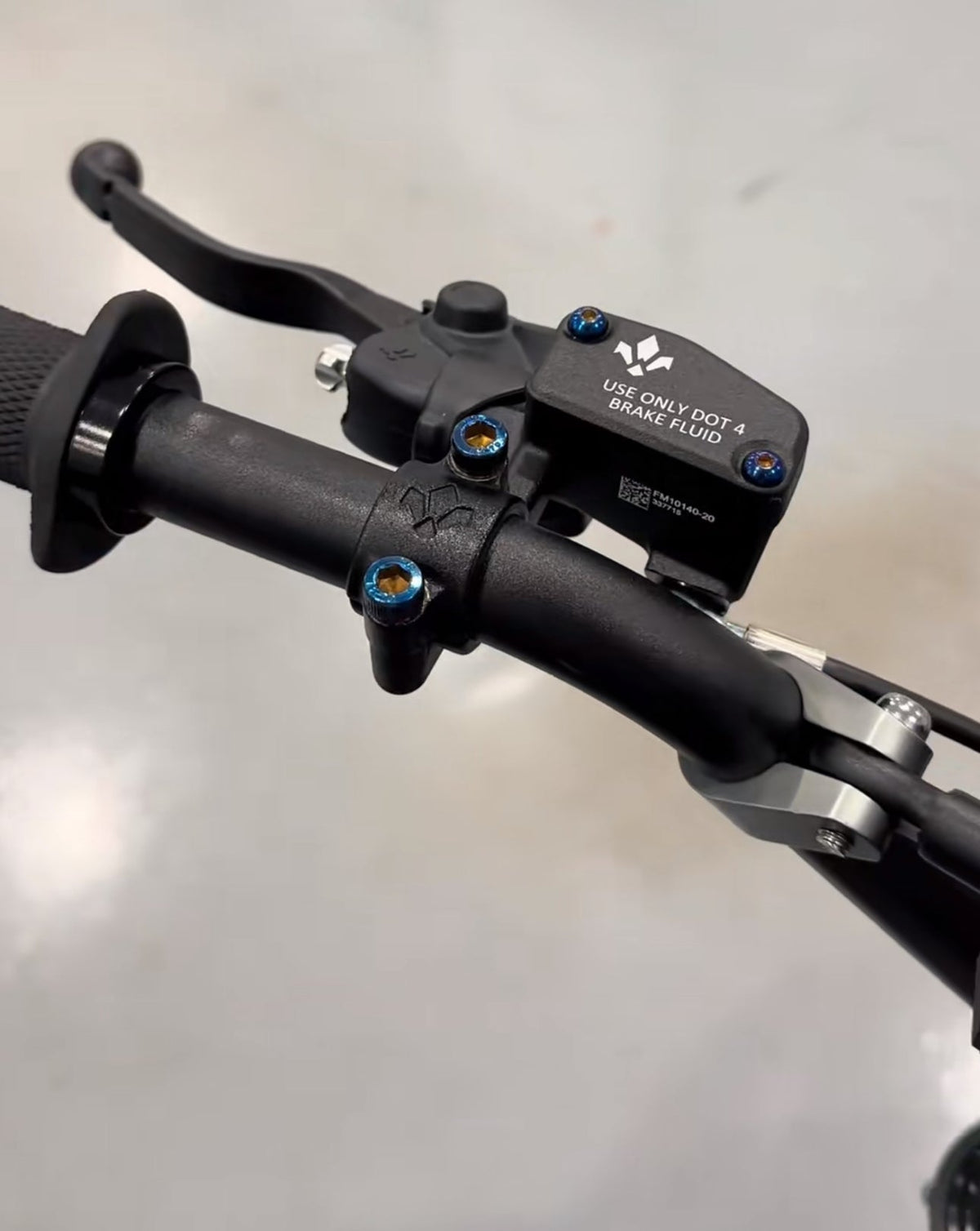 Titanium brake reservoir bolts