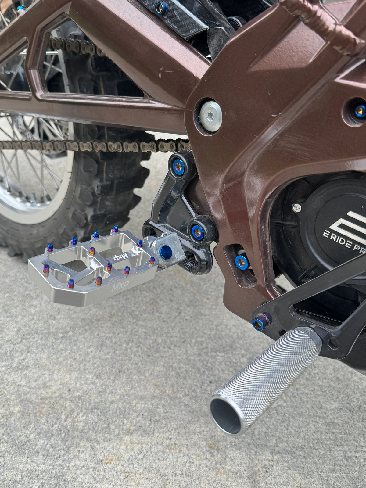 Peg Mount Titanium Bolts