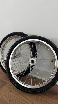Surron Light Bee / E-Ride | CST Supermoto Wheel Kit | 17-Inch Chrome